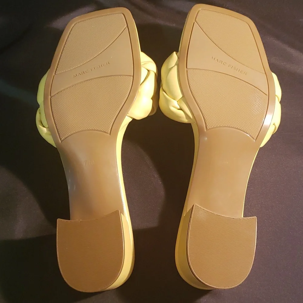 Marc Fisher Braided Toe Strap Slide Sandal - Picture 4 of 4